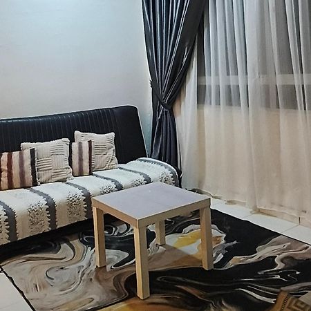 Leezahomestay Bayan Lepas Bagian luar foto